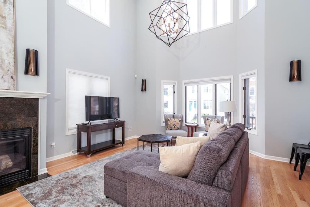 Eclectic Stylish And Cozy Milwaukee Unit Villa Luaran gambar