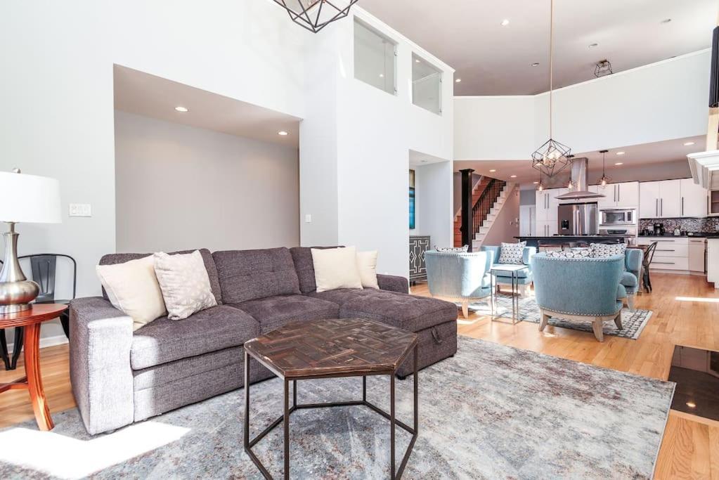Eclectic Stylish And Cozy Milwaukee Unit Villa Luaran gambar