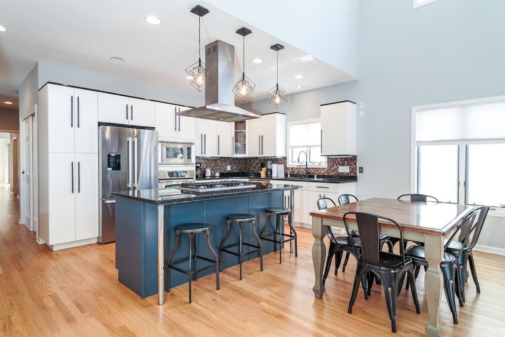 Eclectic Stylish And Cozy Milwaukee Unit Villa Luaran gambar