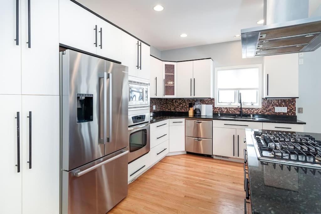 Eclectic Stylish And Cozy Milwaukee Unit Villa Luaran gambar