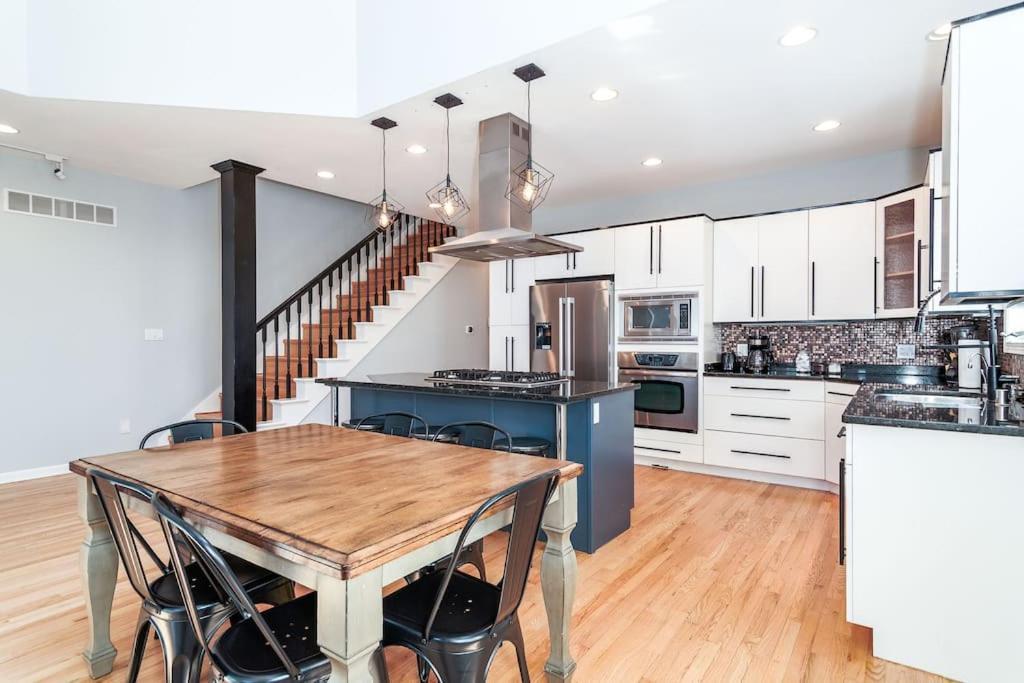 Eclectic Stylish And Cozy Milwaukee Unit Villa Luaran gambar