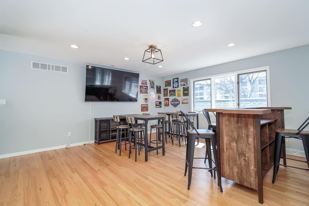 Eclectic Stylish And Cozy Milwaukee Unit Villa Luaran gambar